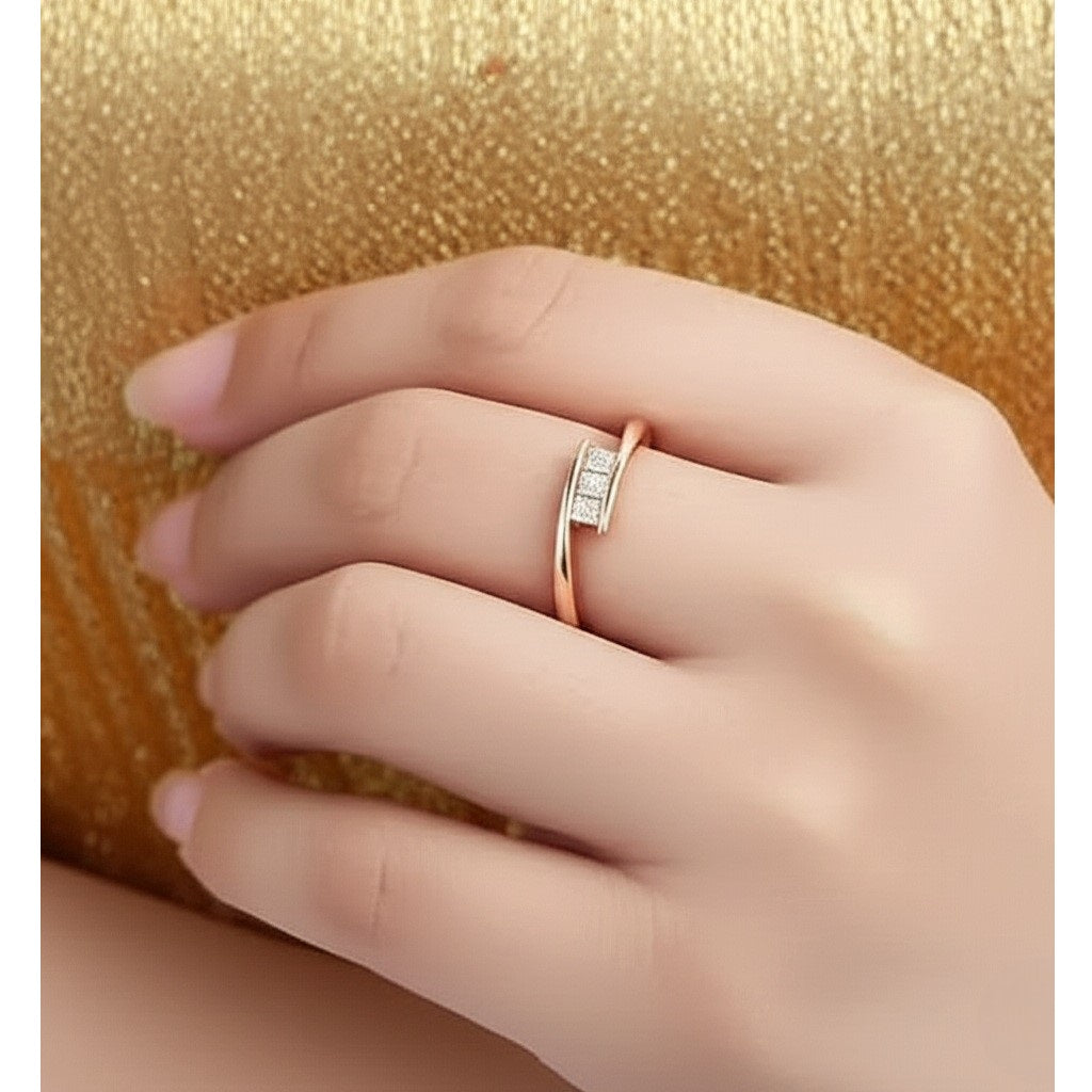 Anillo de Compromiso Mujer Tres Piedras Dorado