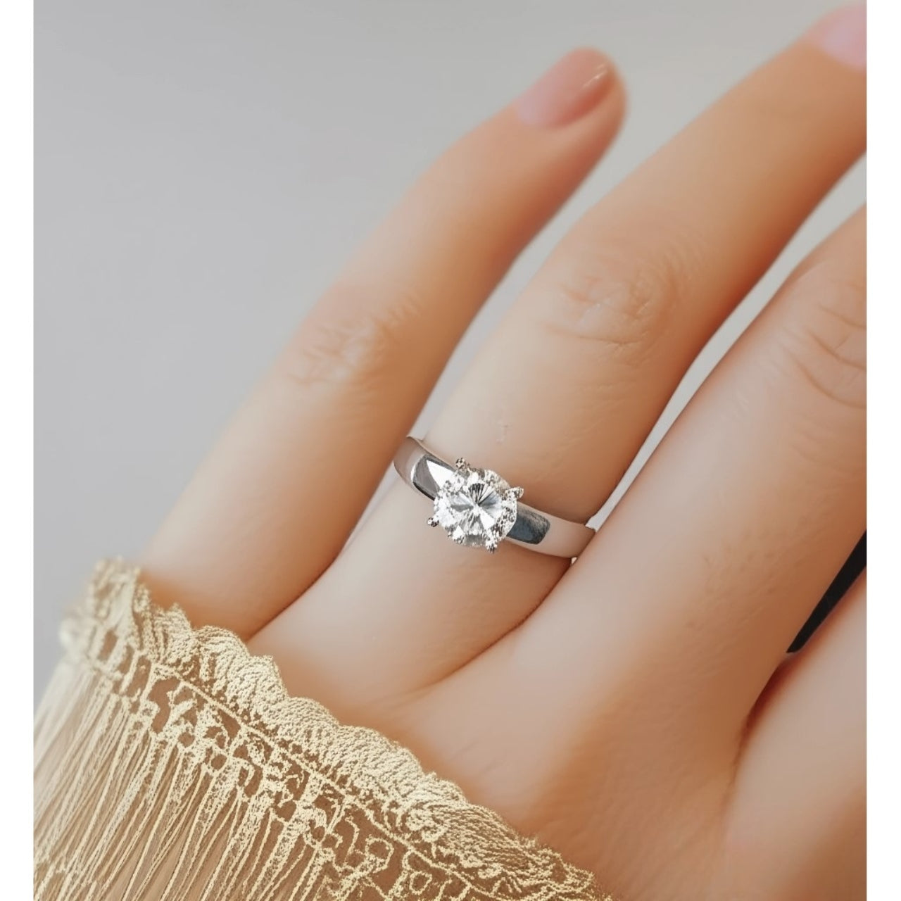 Anillo de Compromiso de Joyas Lucyana