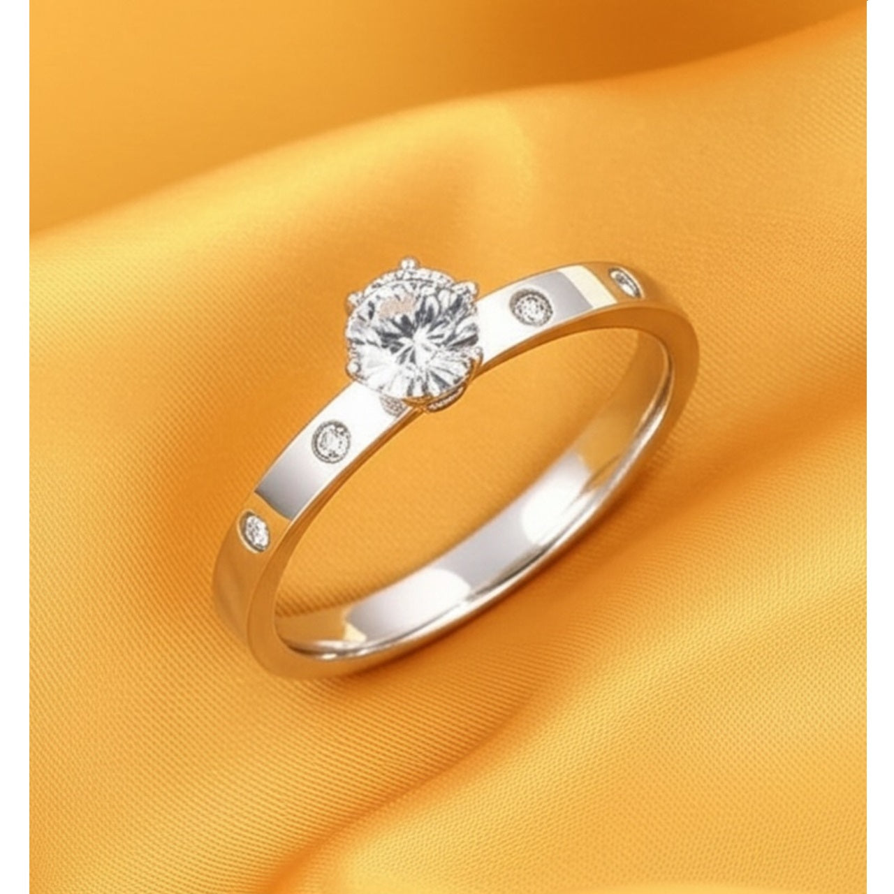 Anillo de Compromiso Mujer Bañado Oro Blanco de Joyas Lucyana