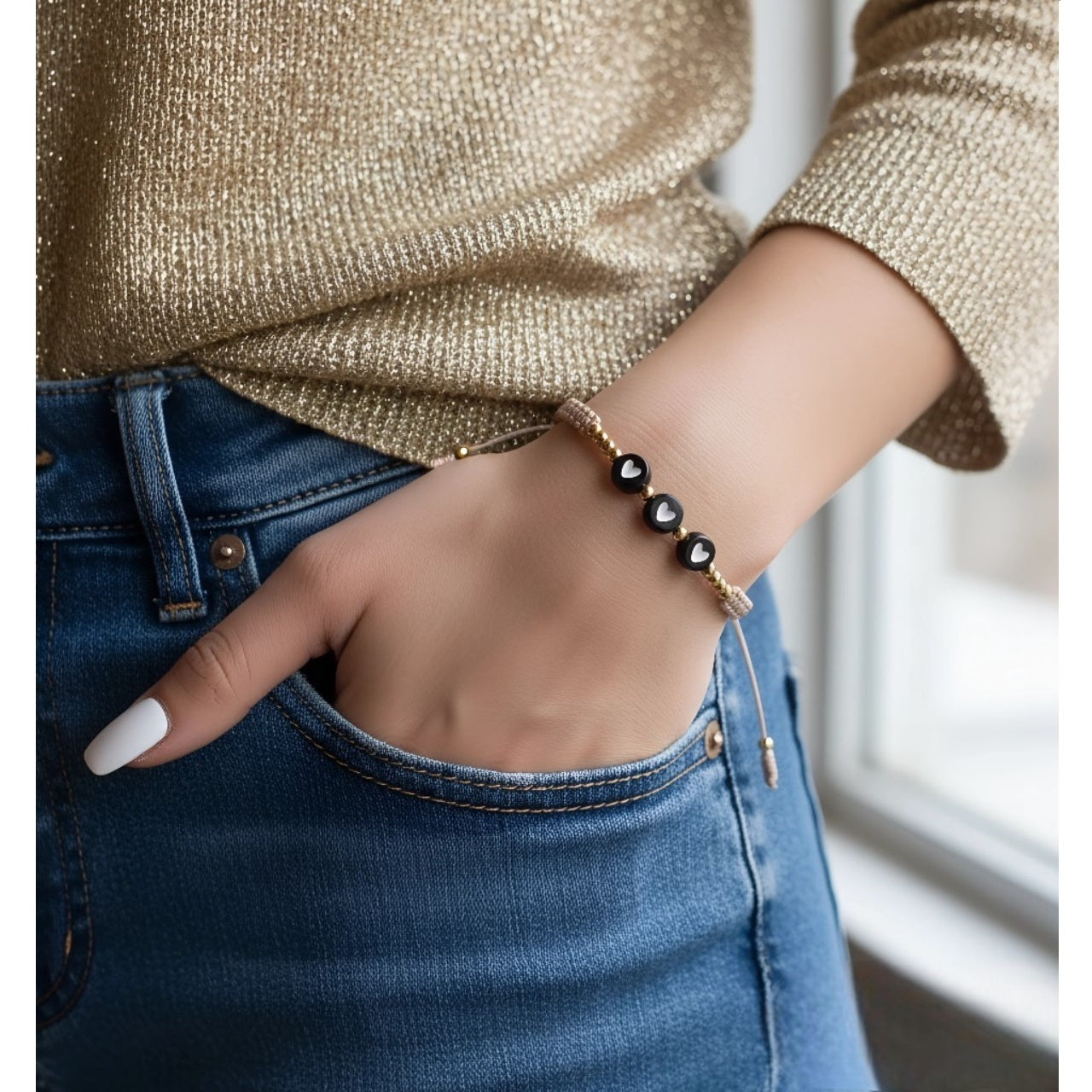 Pulsera para Mujer de hilo con Corazones