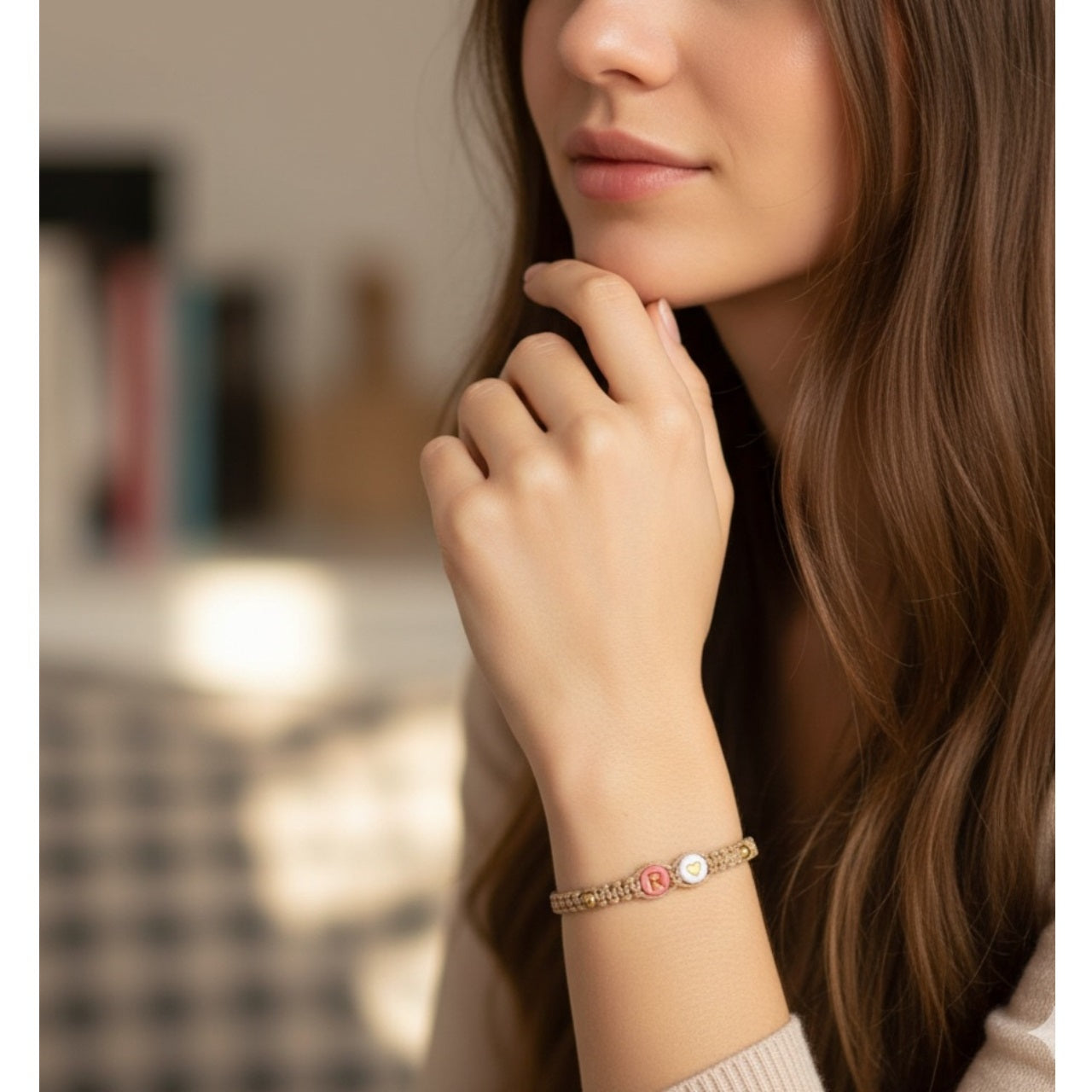 Pulsera Mujer Hilo con Letra Inicial R y Corazón de Joyas Lucyana