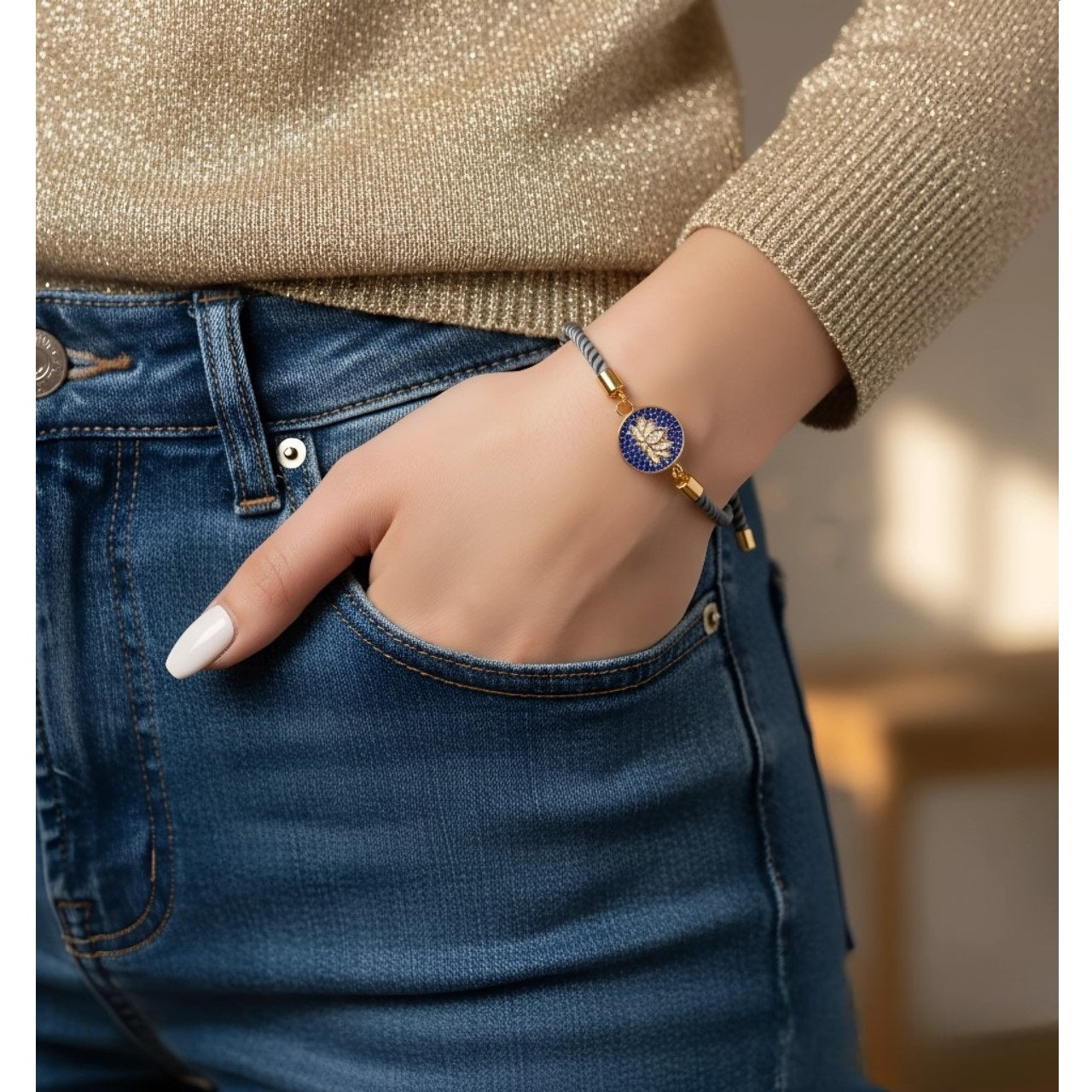 Pulsera para Mujer Hilo plata con dije Flor de Loto