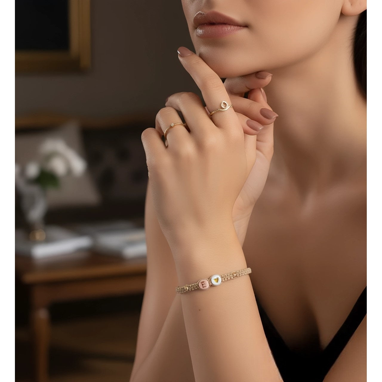 Pulsera Mujer de Hilo con Letra Inicial E y Corazón de Joyas Lucyana