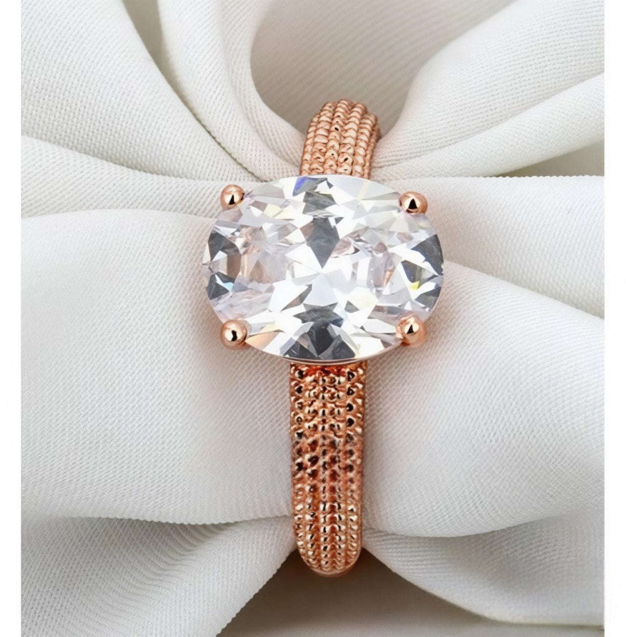 Anillo de Compromiso de Joyas Lucyana