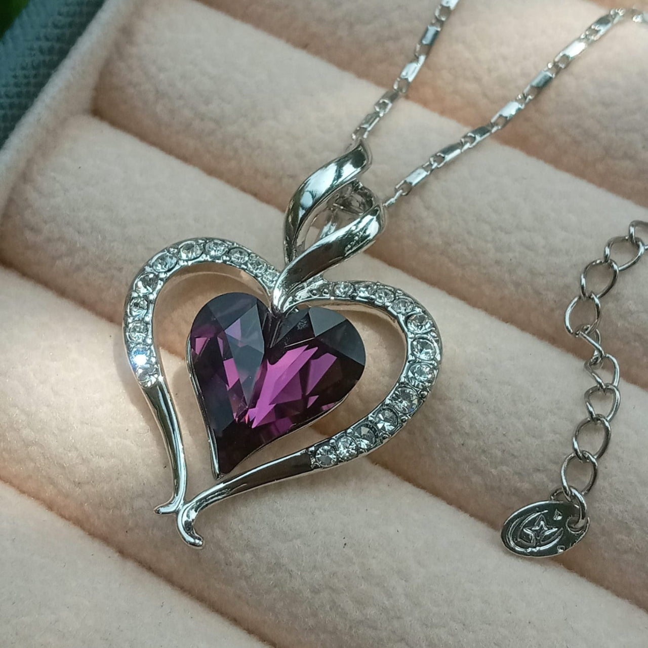 Collar de Corazón de Joyas Lucyana
