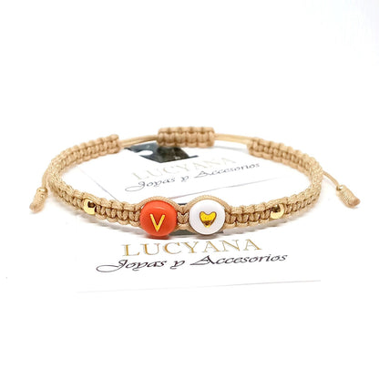 Pulsera para Mujer de Hilo con Letra Inicial V y Corazón de Joyas Lucyana