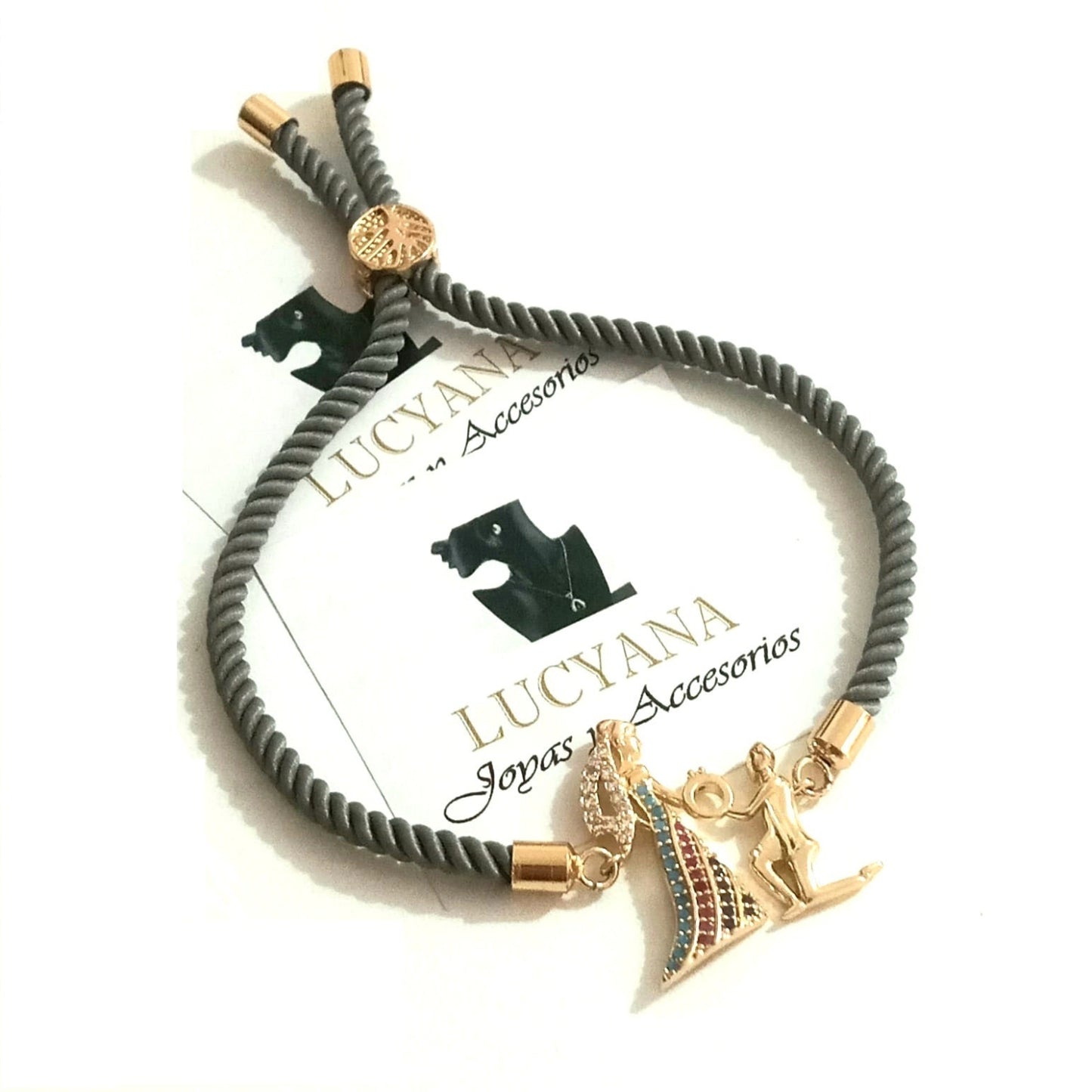 Pulsera para Mujer de Hilo plata con dije de Pedida de Mano