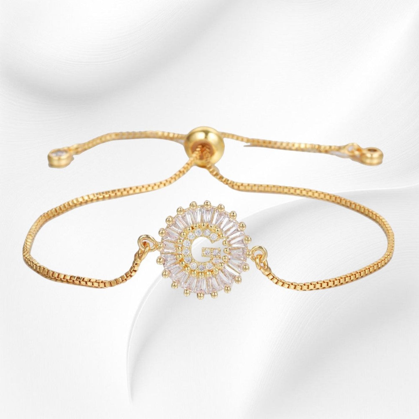 Pulsera para Mujer con Letra Inicial G Bañada en Oro de 14K