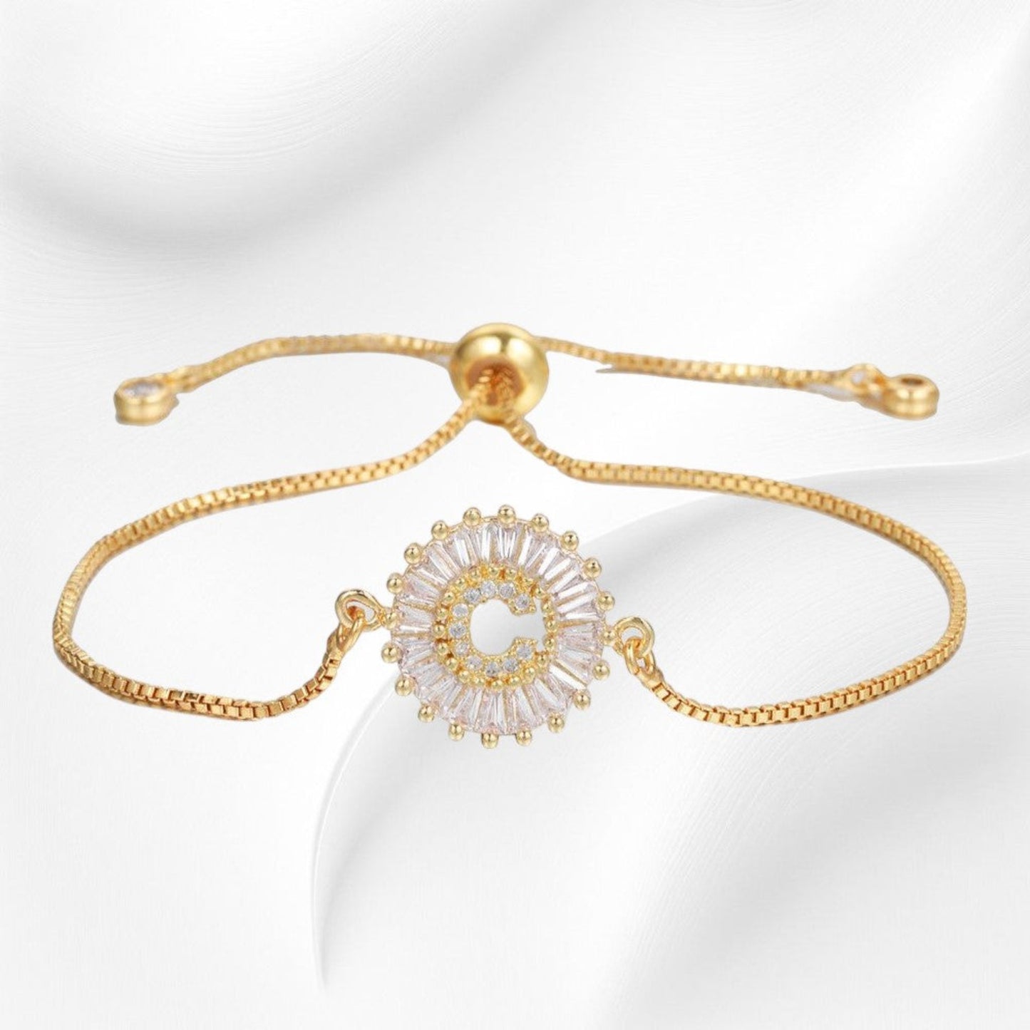 Pulsera para Mujer con Letra Inicial C Bañada en Oro de 14K