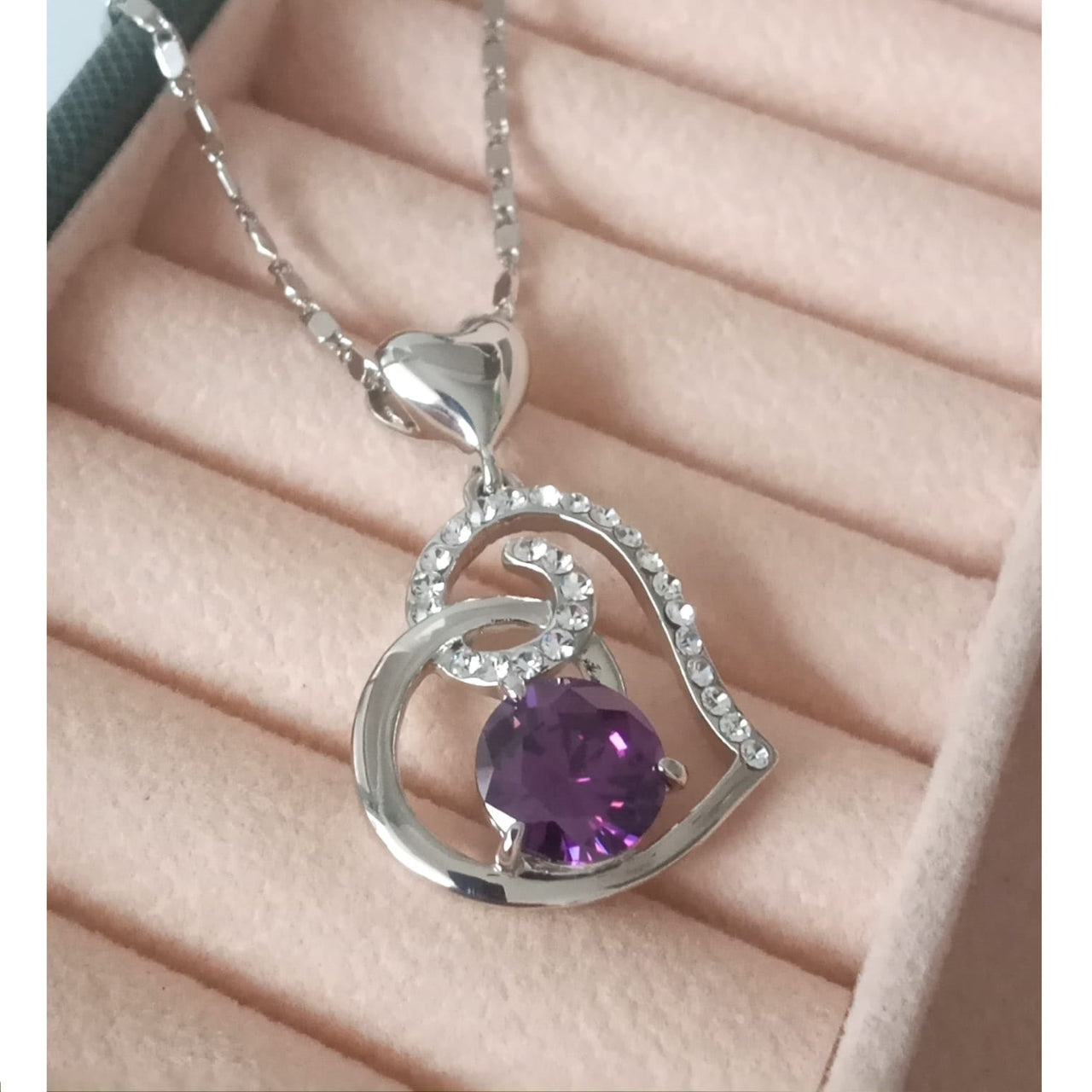 Collar para Mujer de Corazón con Cristal Violeta