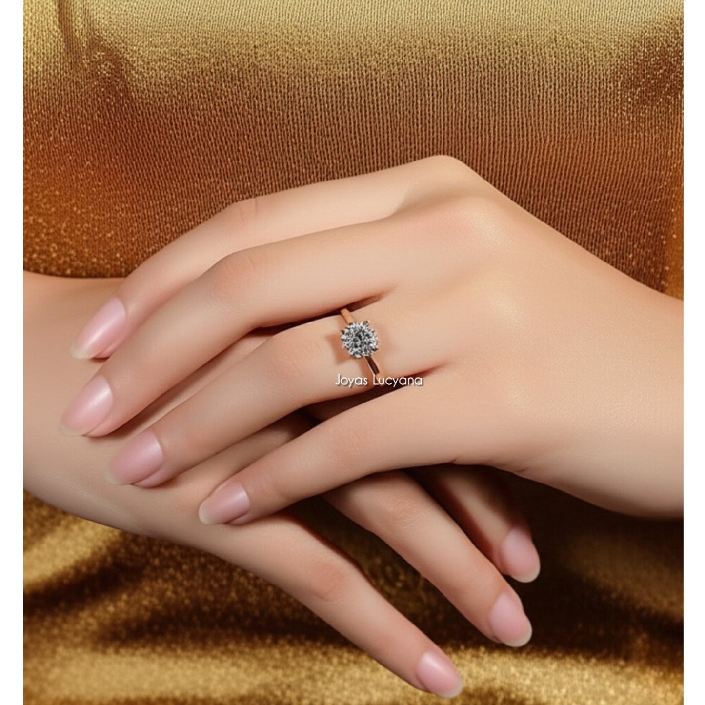 Anillo de Compromiso Solitario Bañado en Oro Rosa de Joyas Lucyana