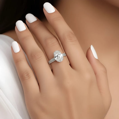 Anillo de Compromiso Solitario Resplandeciente Blanco de Joyas Lucyana