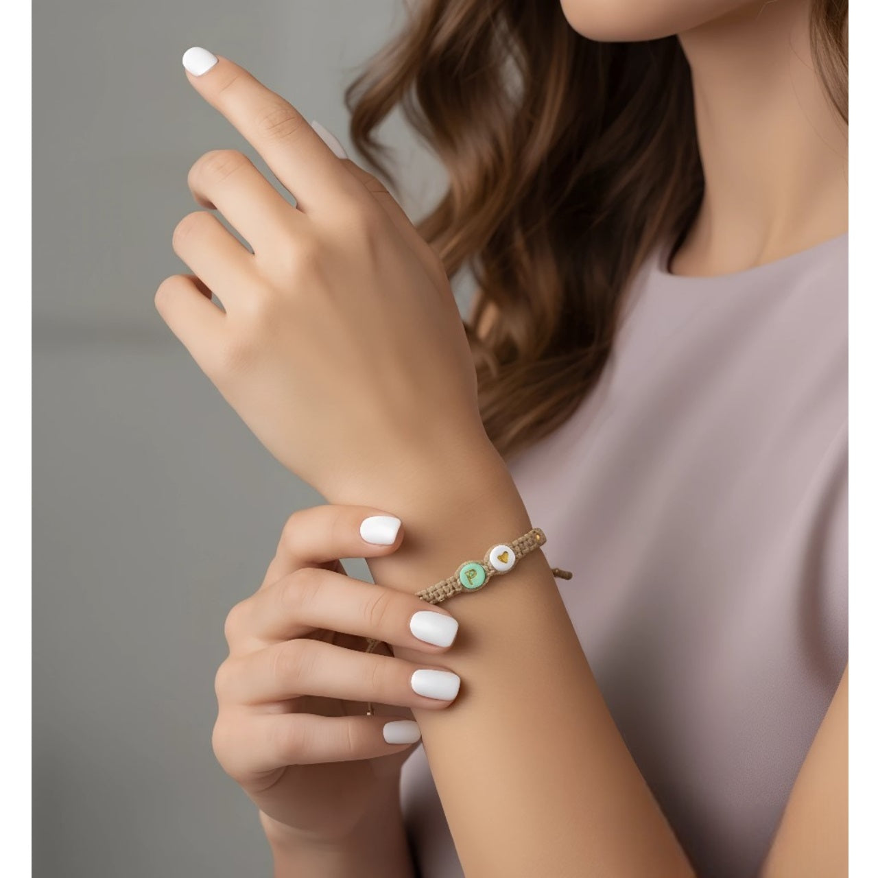 Pulsera Mujer Hilo con Letra Inicial P y Corazón de Joyas Lucyana